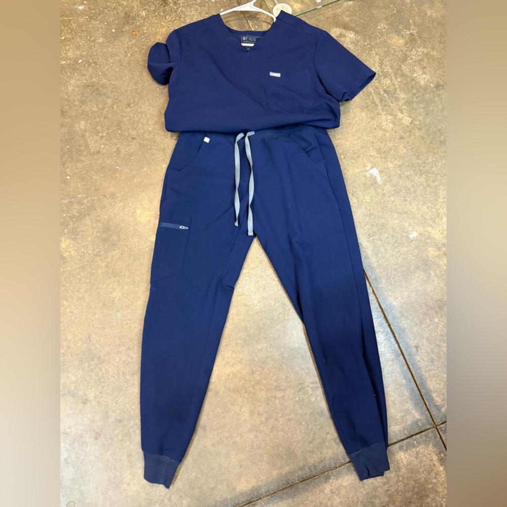 Figs Navy Scrub set size small Zamora Joggers